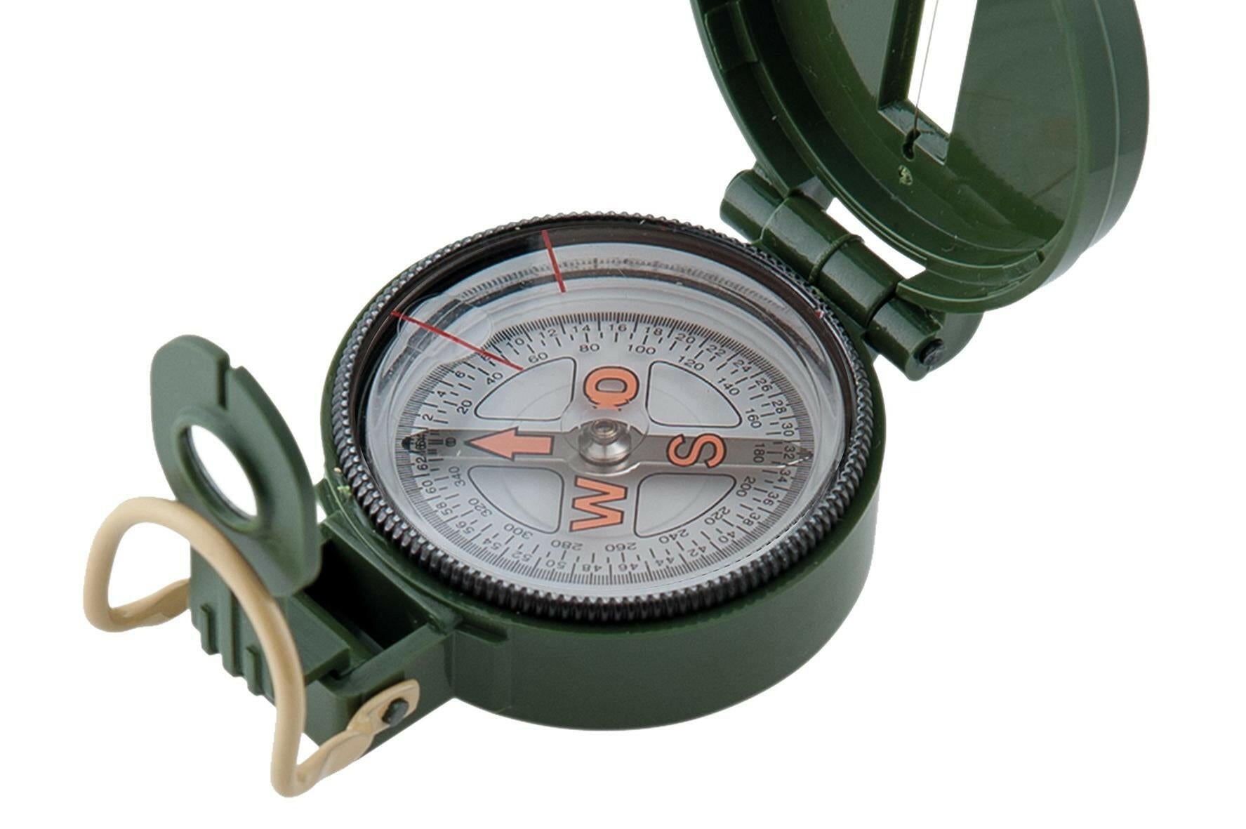 Scout Expedition Kit mit Kompass, Taschenlampe und Fernglas.