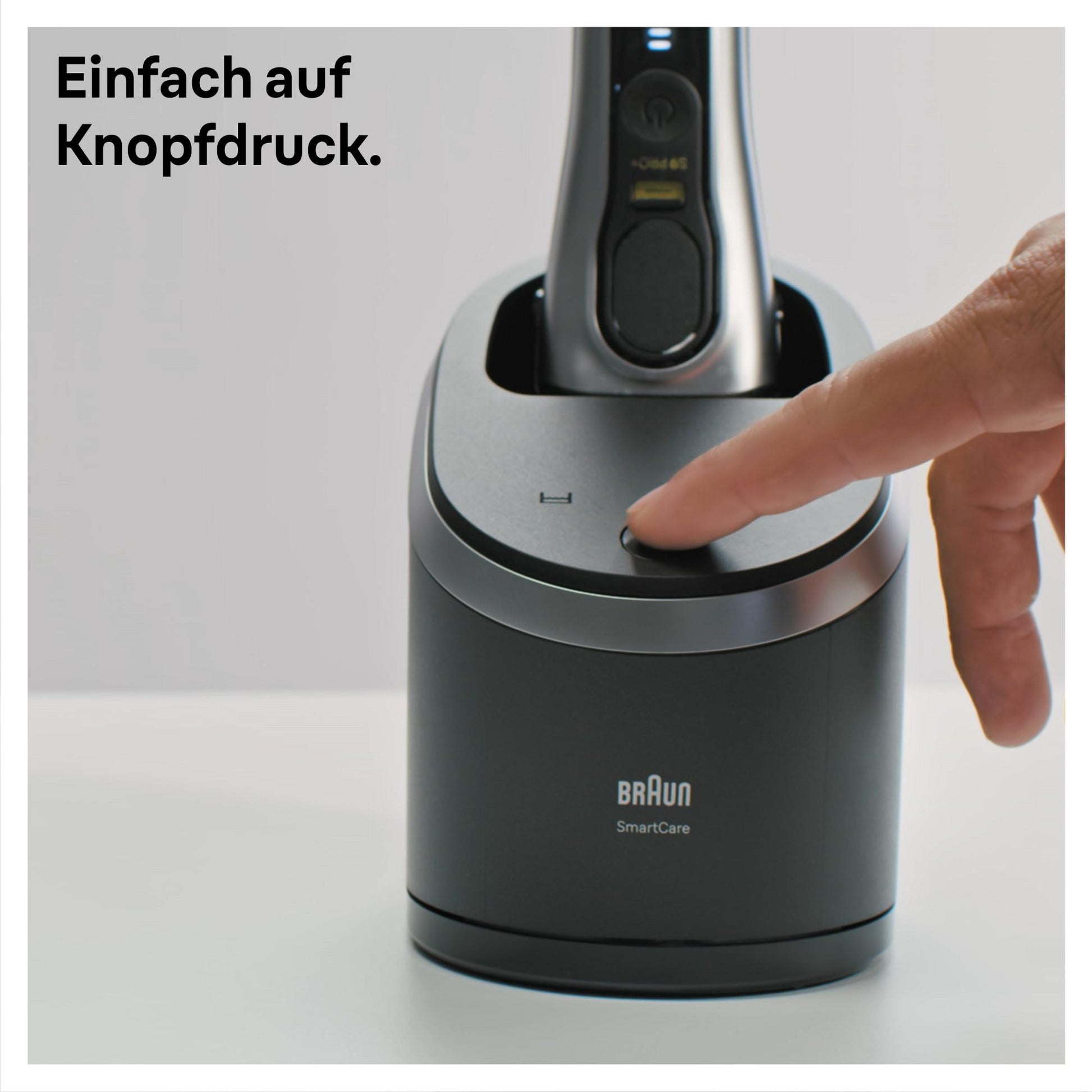 BRAUN 3-in-1 ShaverCare Reinigungskartuschen für Reinigungsstationen, 4er Pack (kompatibel mit jedem Braun SmartCare Center sowie jeder anderen Reinigungsstation von Braun) - TRONYQ