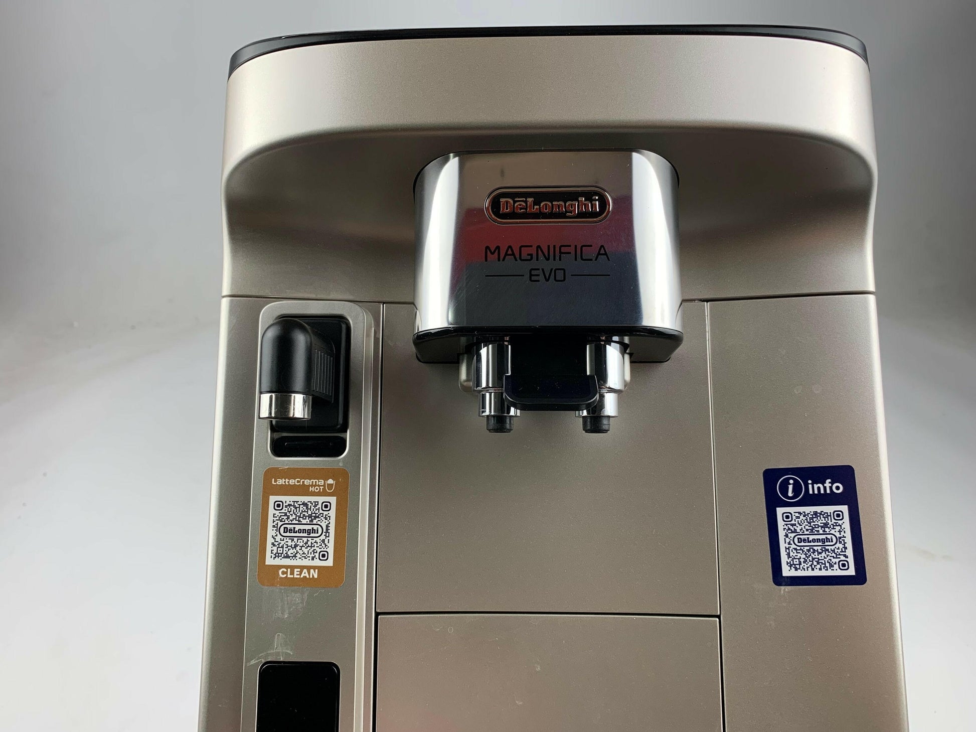 ECAM 290.61.SB Magnifica Evo silber schwarz Kaffeevollautomat B-Ware.