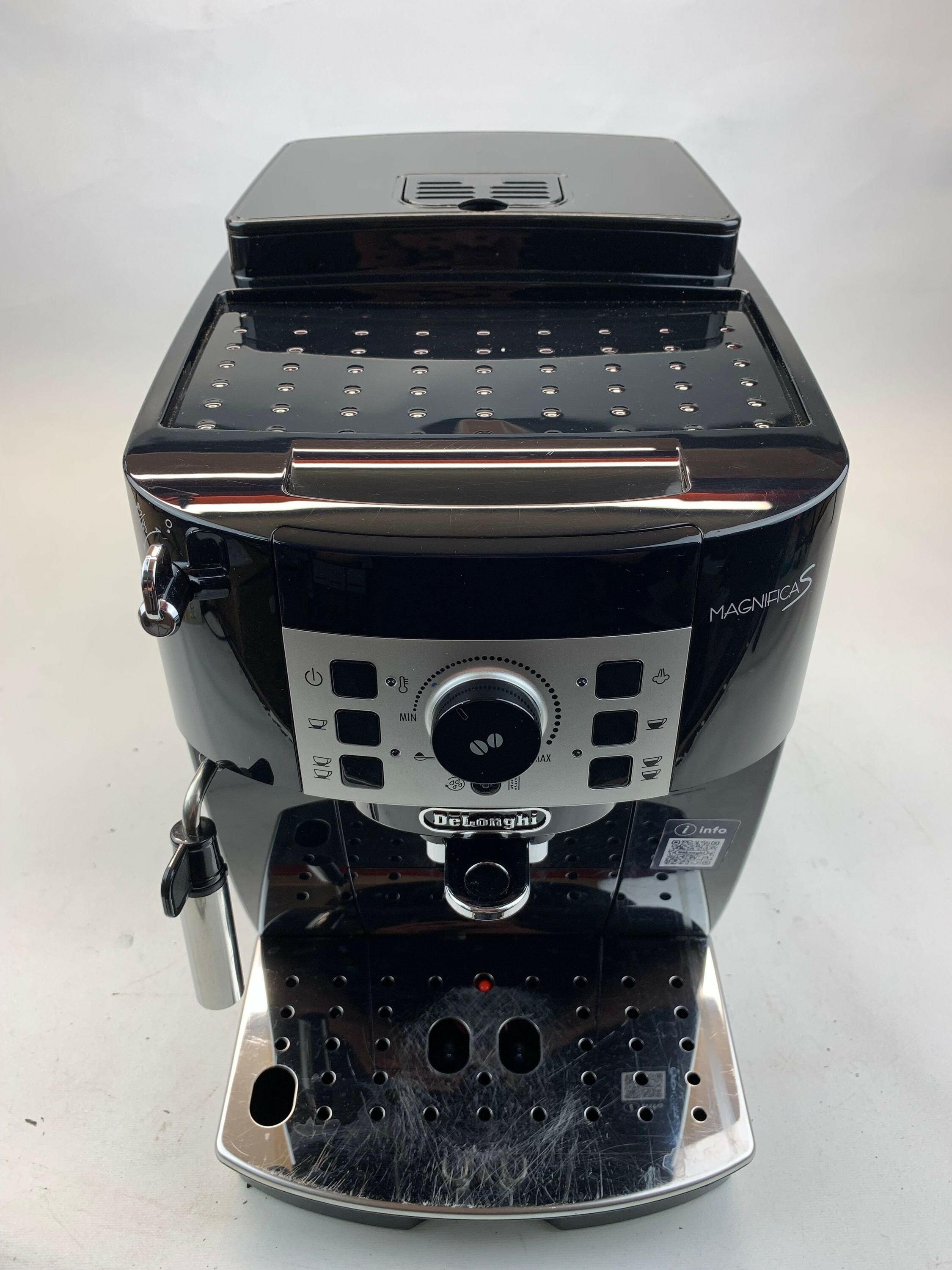 De'Longhi ECAM 20.116.B Schwarz Kaffeevollautomat B-Ware