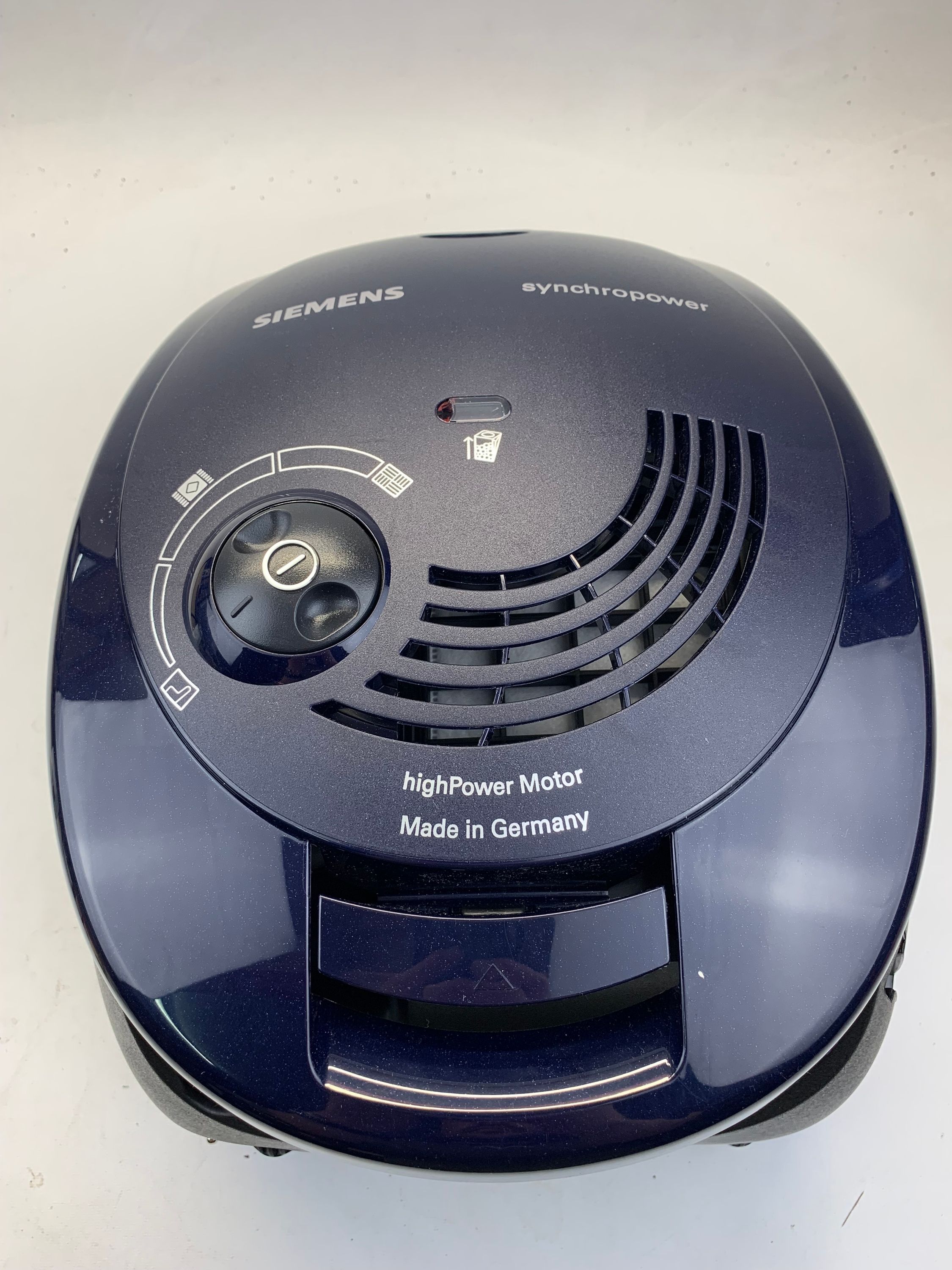 Siemens VS06A111 Staubsauger 600W mit Beutel, B-Ware